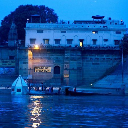 Hotel Amritara Suryauday Haveli Varanasi Exterior foto