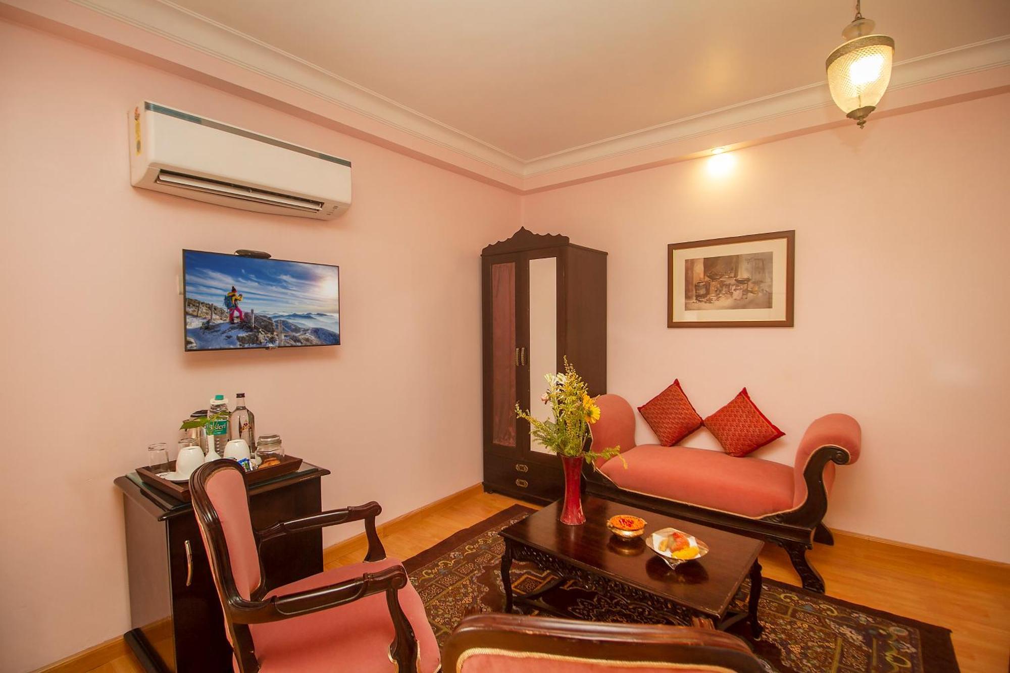 Hotel Amritara Suryauday Haveli Varanasi Exterior foto
