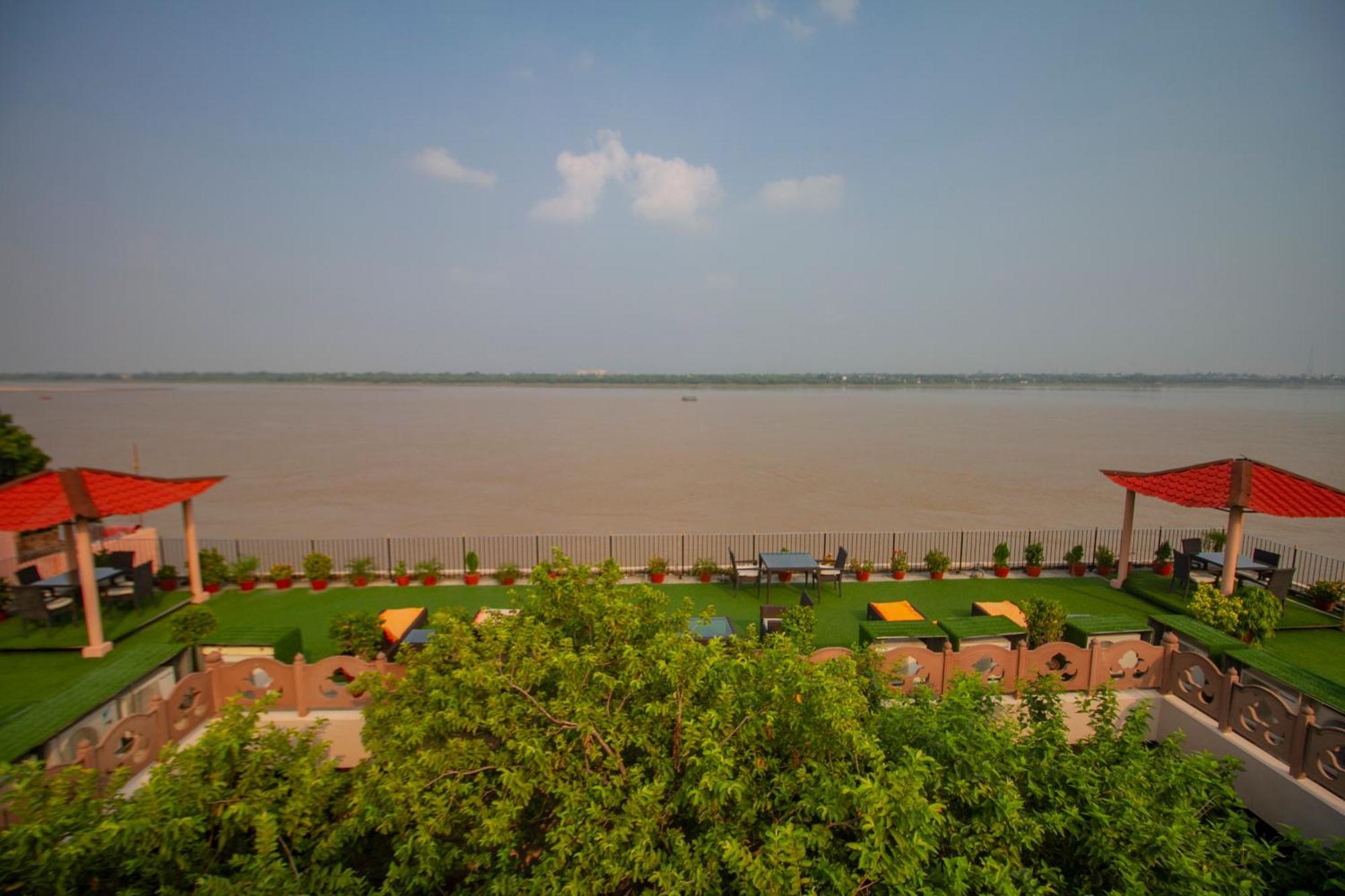 Hotel Amritara Suryauday Haveli Varanasi Exterior foto